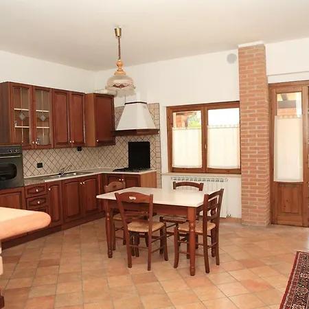 Vakantiehuis Residenza Le Querce Trilocale Fossato di Vico